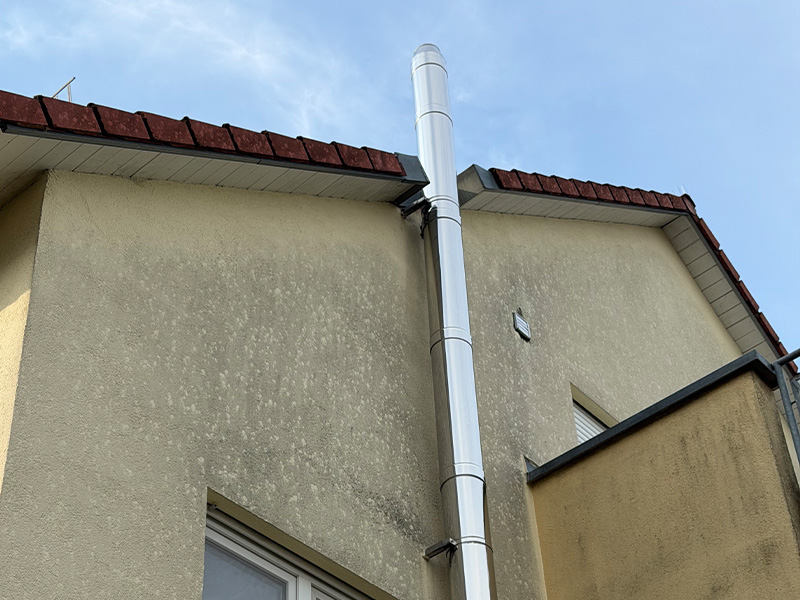 fassadenreinigung-putzfassade-grauer-schleier Grauer Schleier auf einer Putzfassade