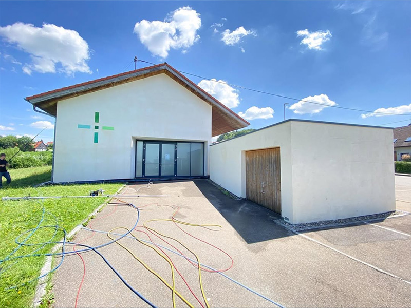 fassadenreinigung-putzfassade-reinigen-lassen-haus-nachher Nachher: Putzfassade eines Einfamilienhauses nach der Fassadenreinigung durch Purify